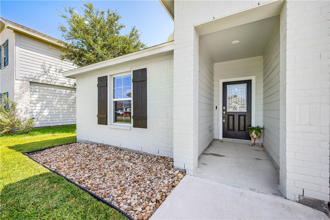 121 Antigua Drive Rockport TX 78382