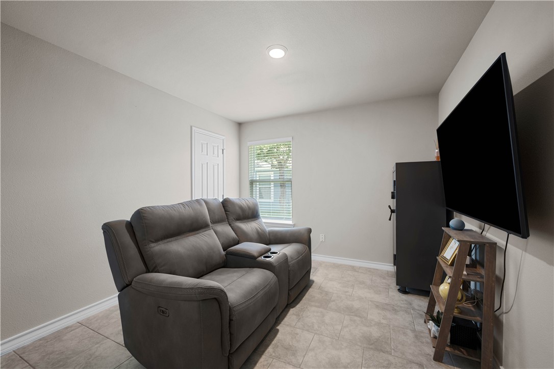 121 Antigua Drive Rockport TX 78382
