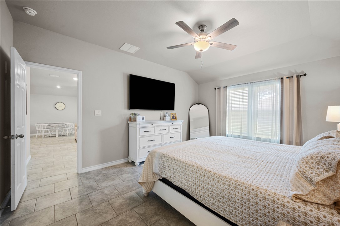 121 Antigua Drive Rockport TX 78382