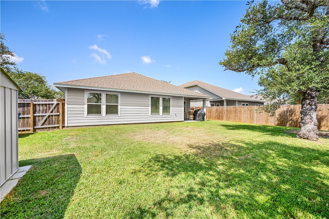 121 Antigua Drive Rockport TX 78382