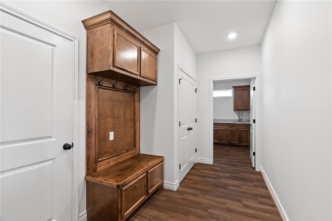 2410 Hedrick Drive Corpus Christi TX 78415