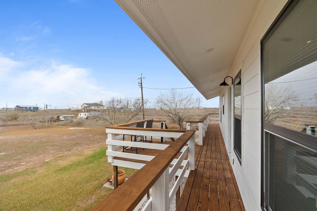 341 W Misty Oak Rockport TX 78382