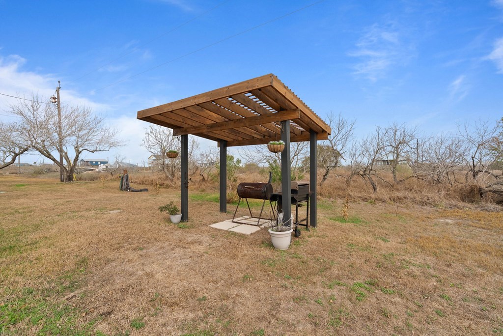 341 W Misty Oak Rockport TX 78382