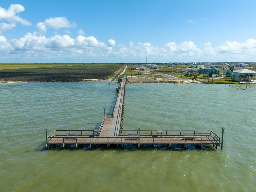 341 W Misty Oak Rockport TX 78382