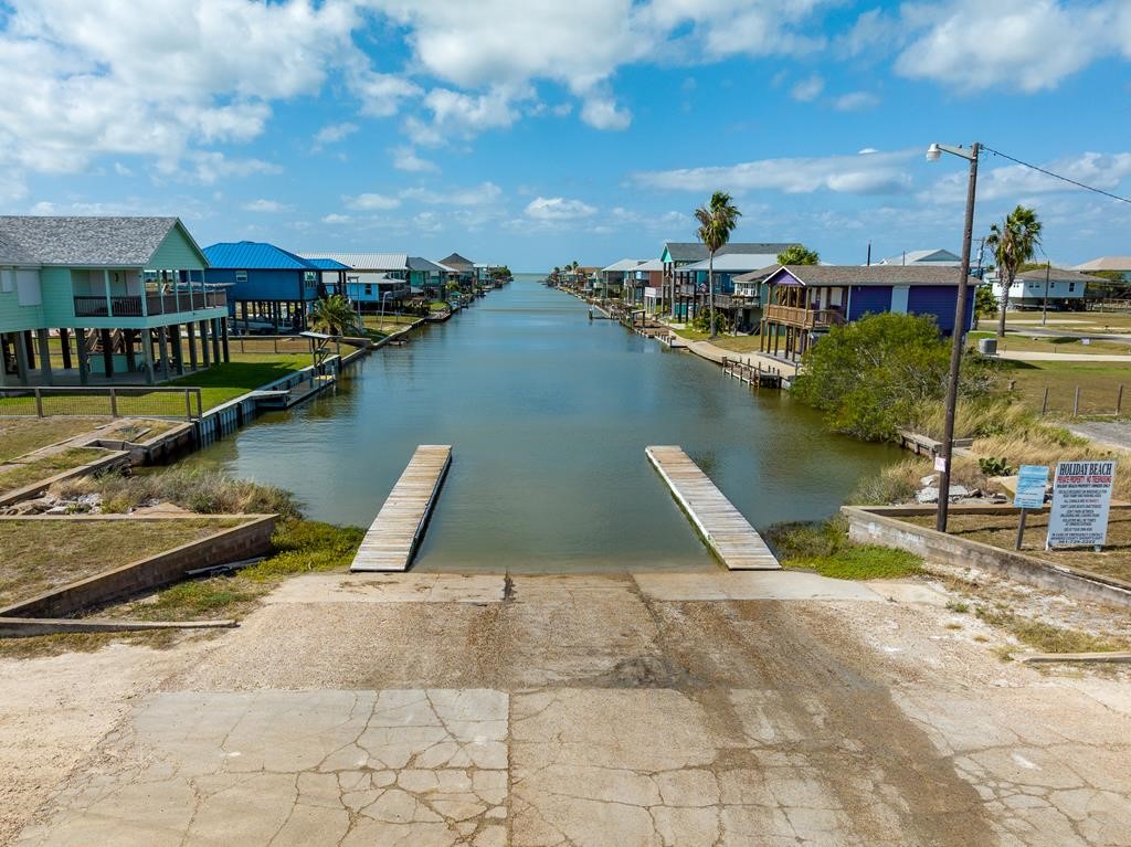 341 W Misty Oak Rockport TX 78382
