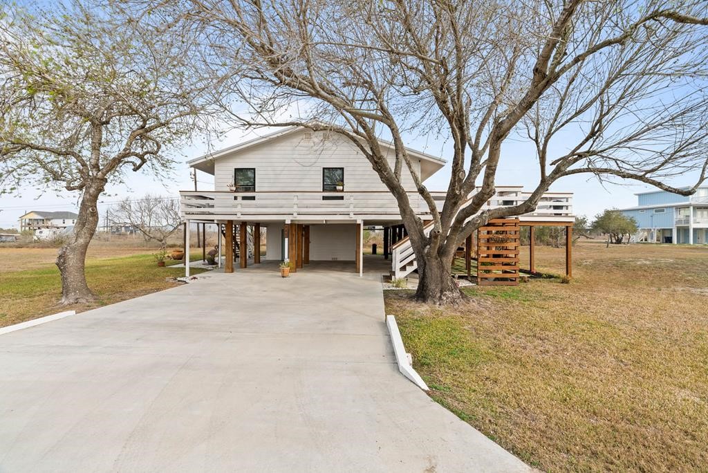 341 W Misty Oak Rockport TX 78382