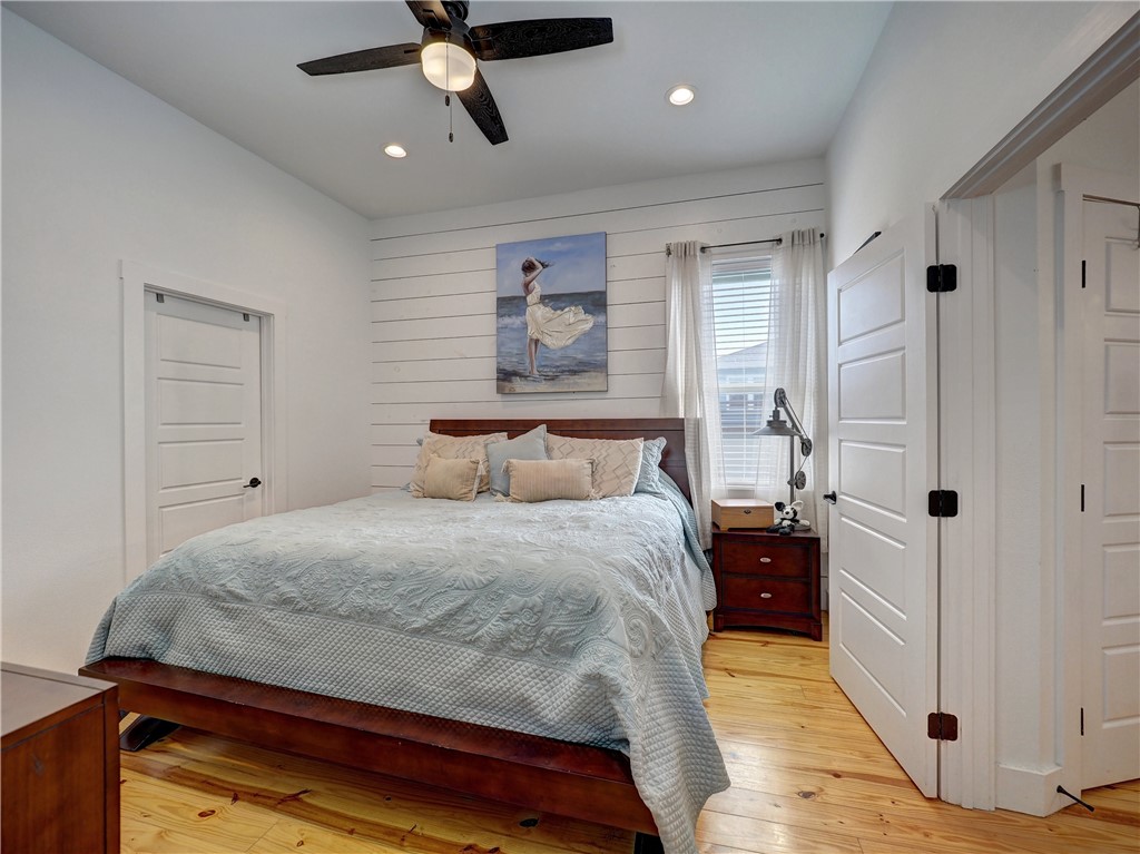 205 Port Arthur Street Port Aransas TX 78373