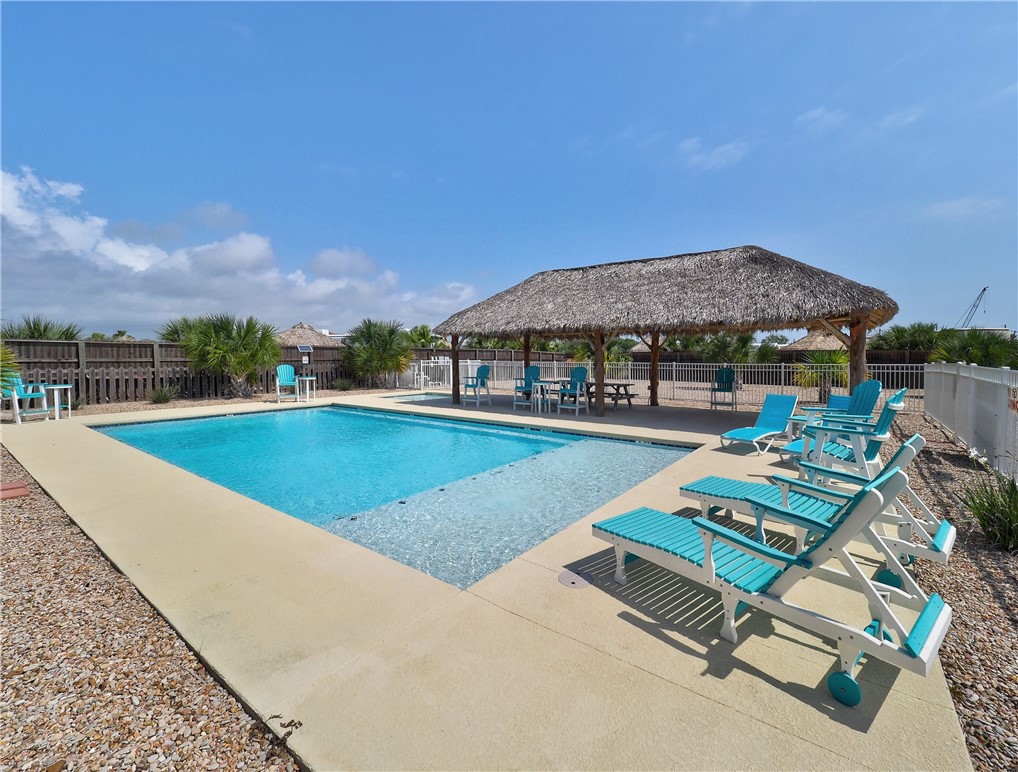 205 Port Arthur Street Port Aransas TX 78373