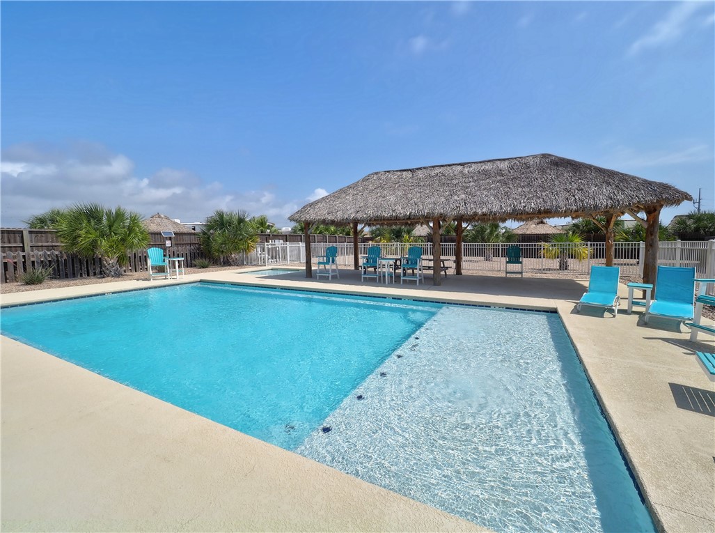 205 Port Arthur Street Port Aransas TX 78373