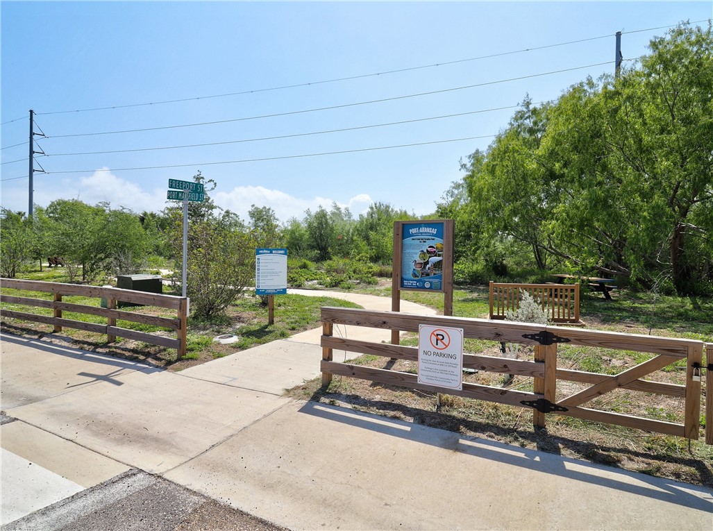 205 Port Arthur Street Port Aransas TX 78373