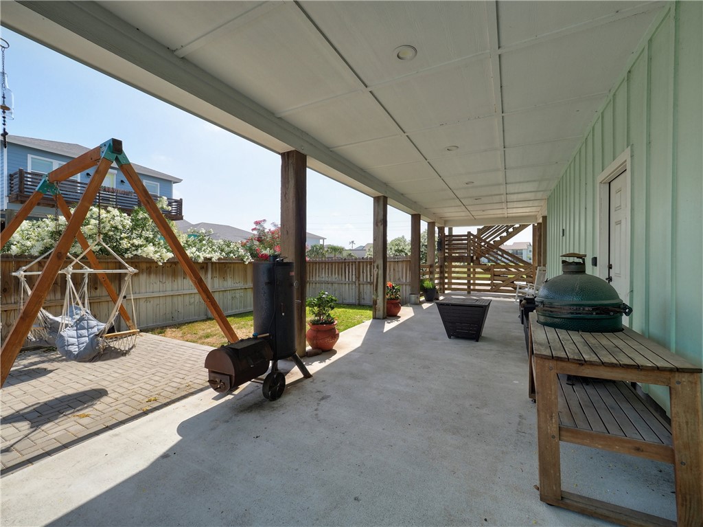 205 Port Arthur Street Port Aransas TX 78373