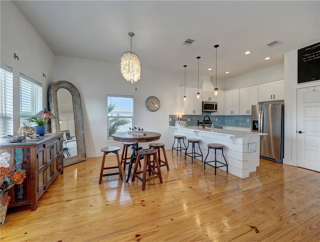 205 Port Arthur Street Port Aransas TX 78373