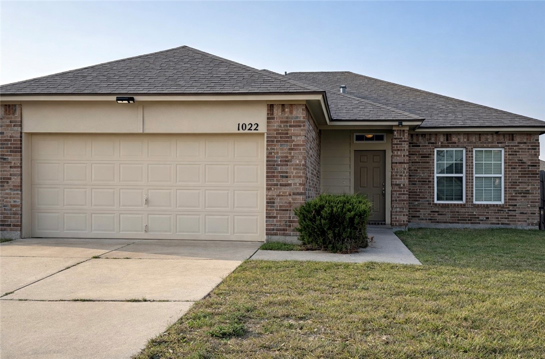 1022 Livermore Street Portland TX 78374