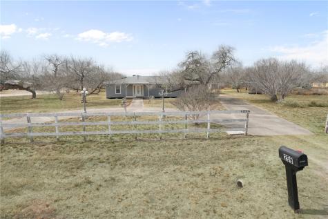 259 N County Road 1043 Kingsville TX 78363