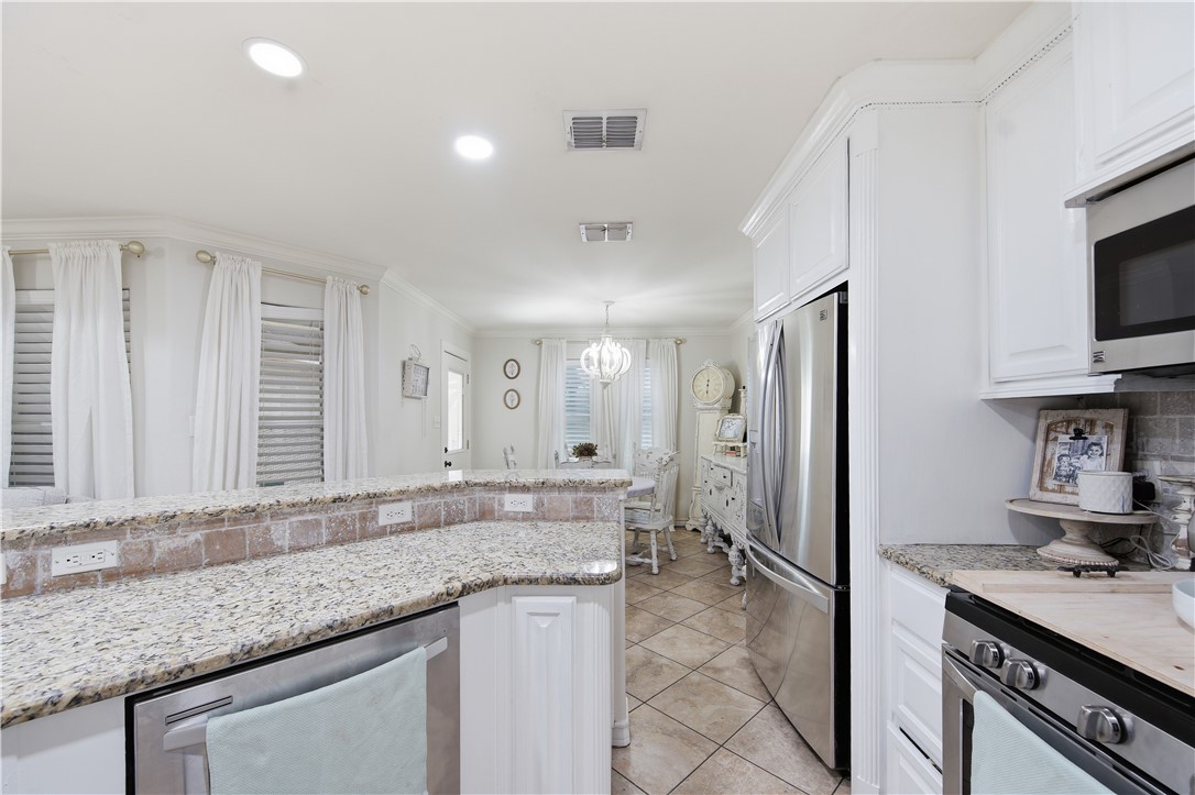 1101 Axis Corpus Christi TX 78418