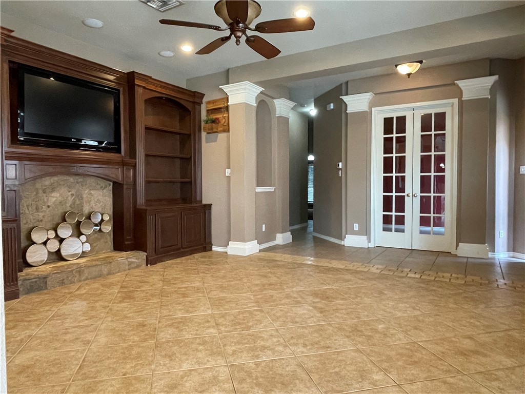 6129 Garden Court Court Corpus Christi TX 78414