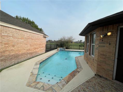 6129 Garden Court Court Corpus Christi TX 78414