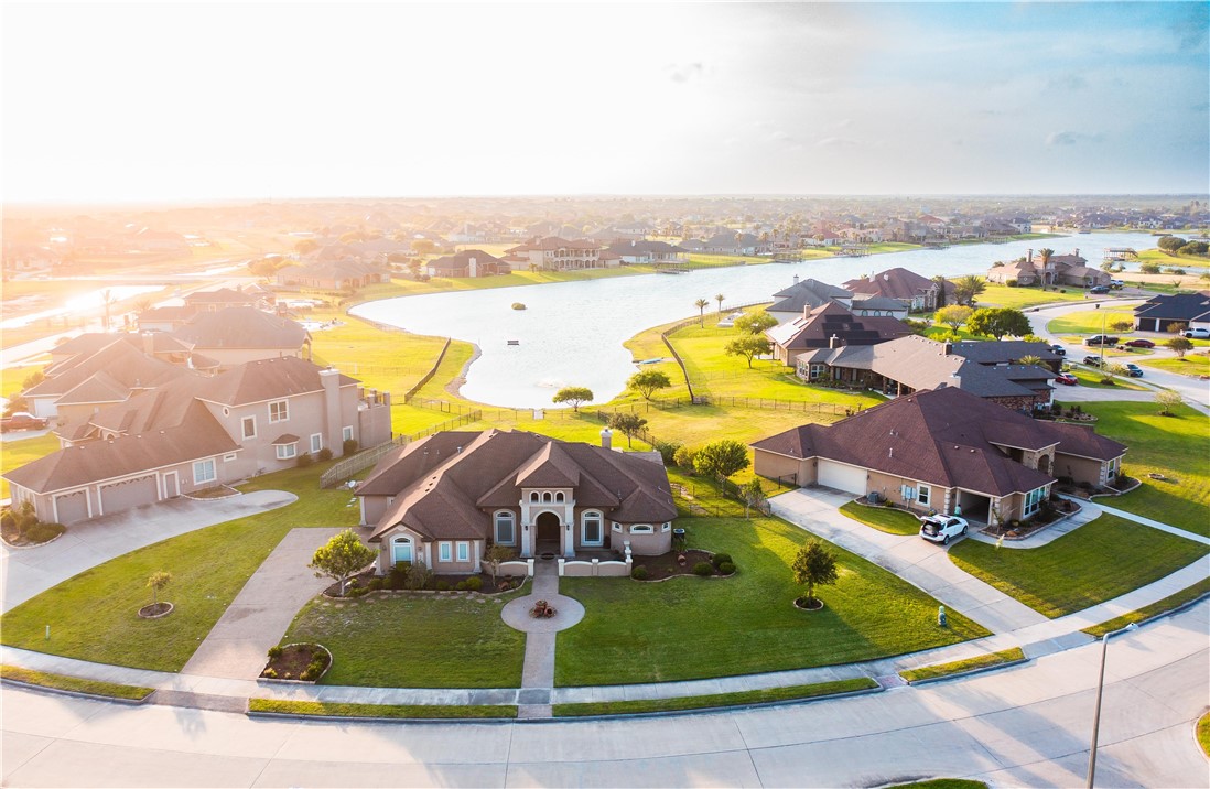 8401 Lago Vista Drive Corpus Christi TX 78414