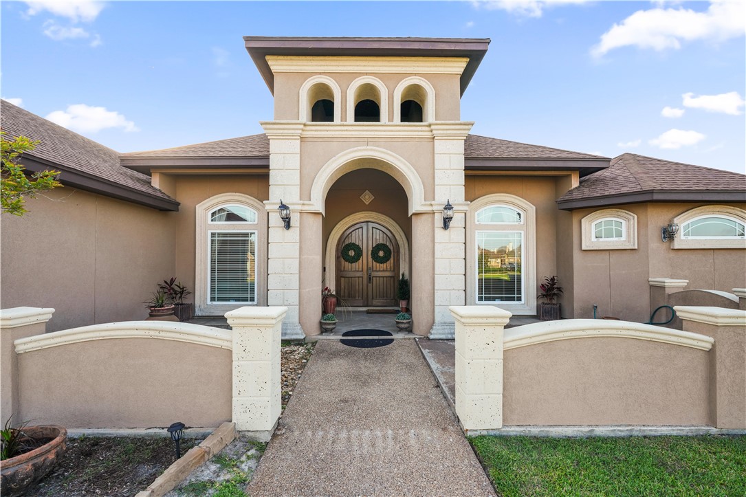 8401 Lago Vista Drive Corpus Christi TX 78414