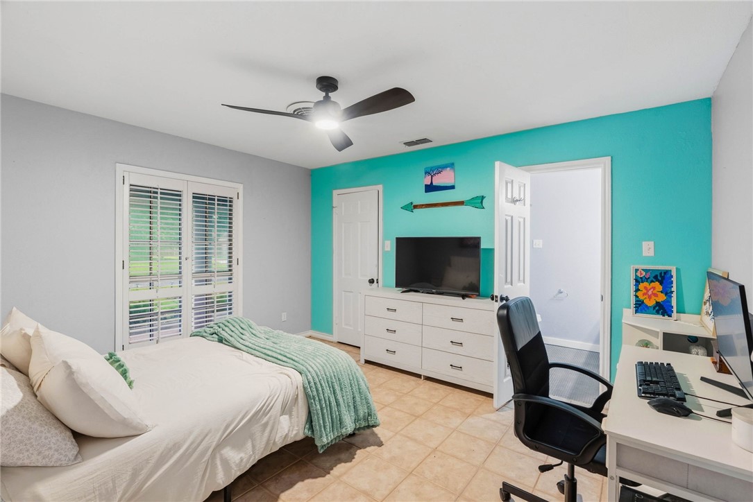 2 Camden Place Corpus Christi TX 78412