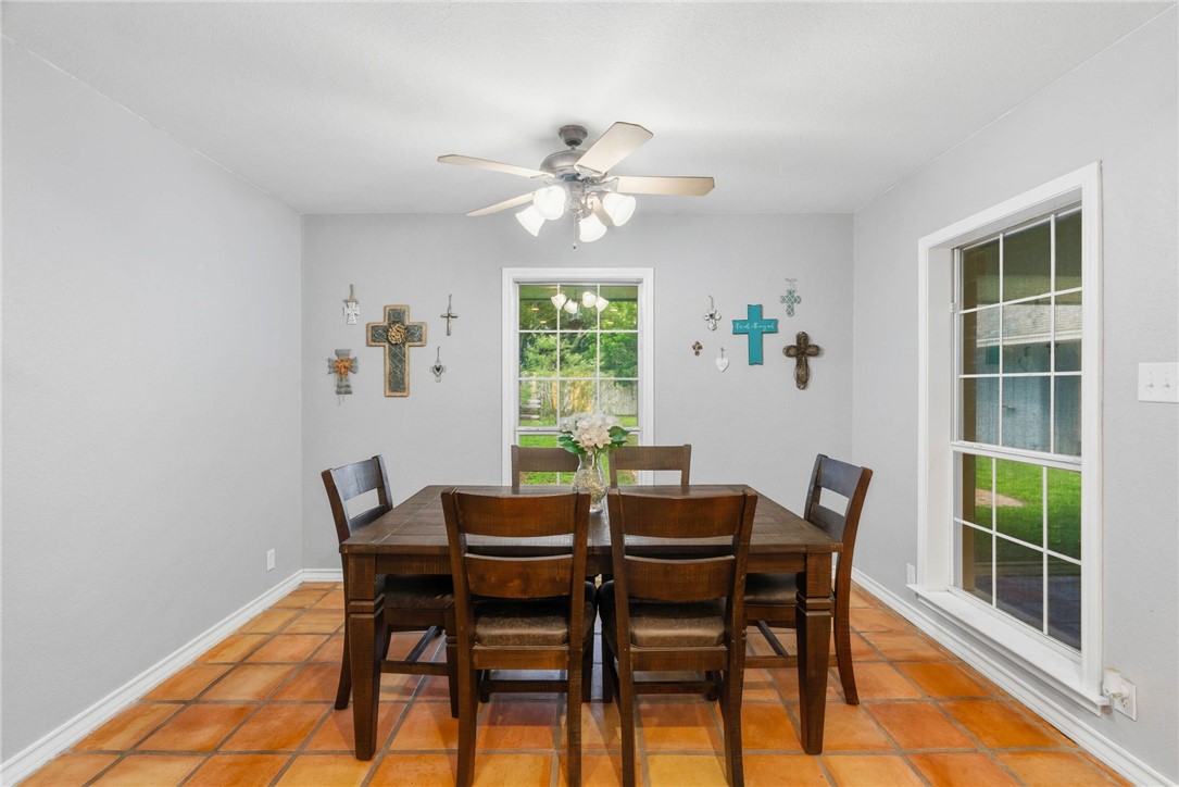 2 Camden Place Corpus Christi TX 78412