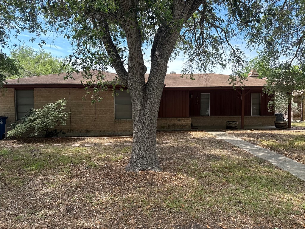 1913 Dolphin Drive Portland TX 78374