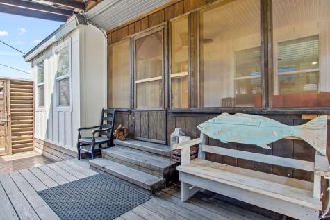 140 W Roberts Avenue Port Aransas TX 78373
