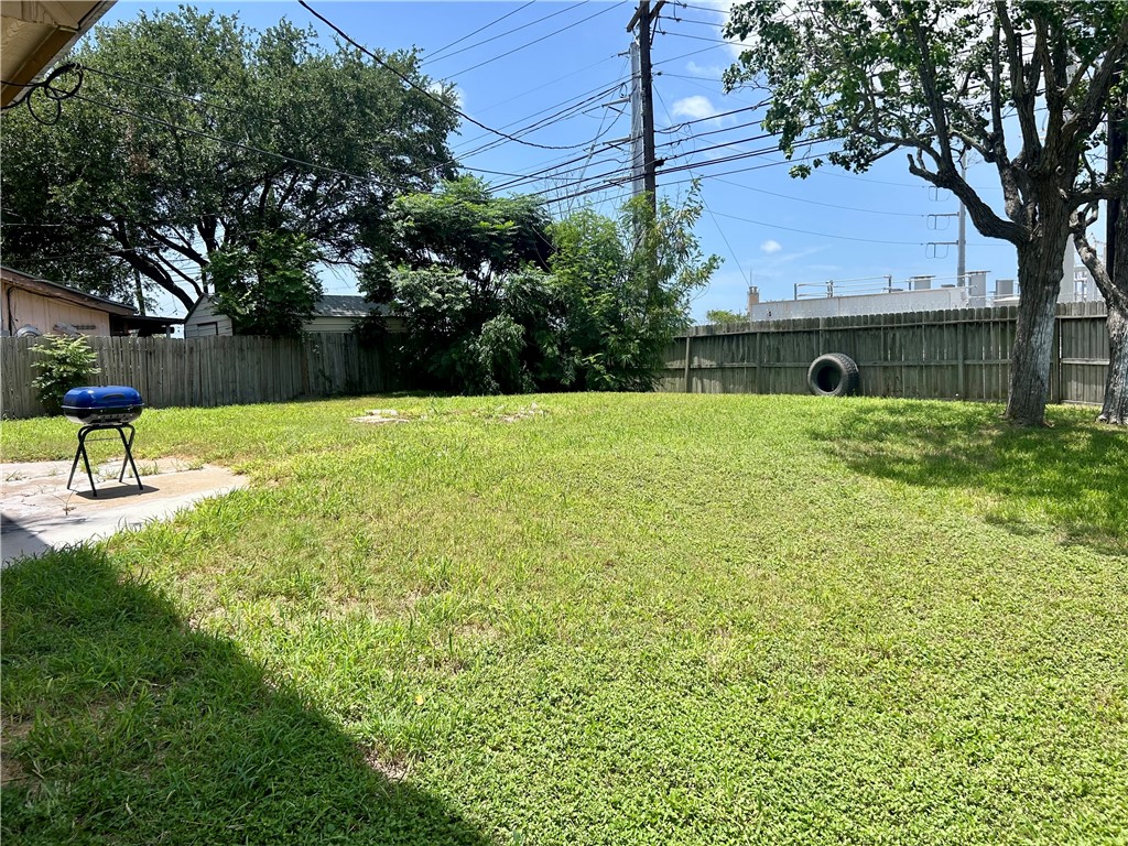 5801 Woodhaven Drive Corpus Christi TX 78412