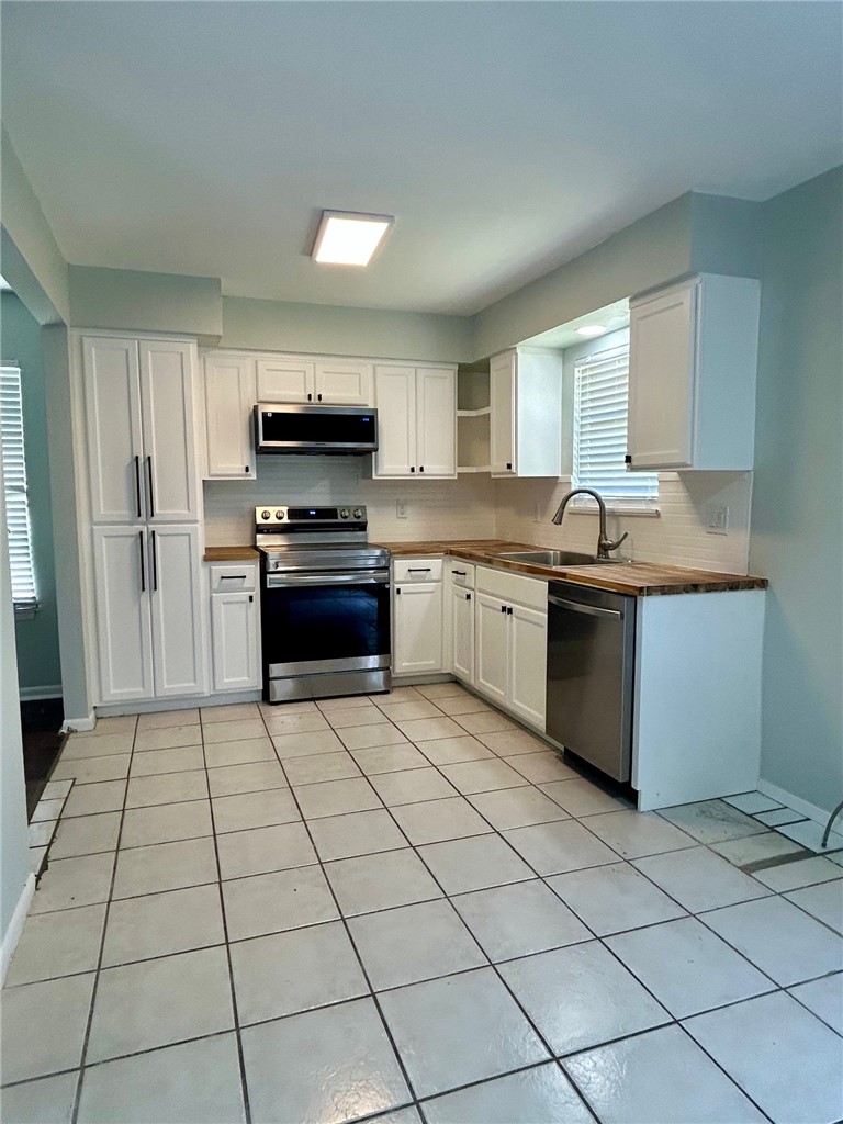5801 Woodhaven Drive Corpus Christi TX 78412