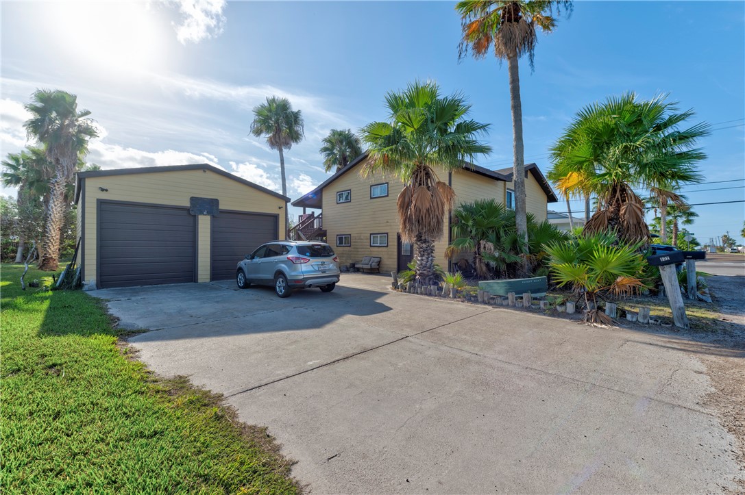 522 W Avenue C Port Aransas TX 78373