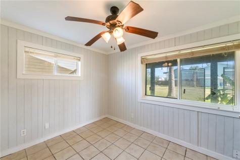 522 W Avenue C Port Aransas TX 78373