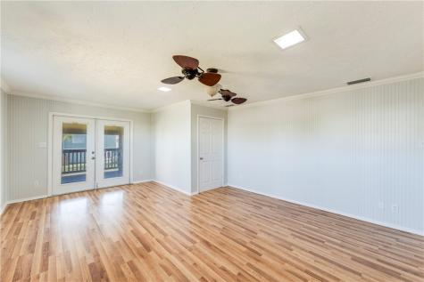 522 W Avenue C Port Aransas TX 78373