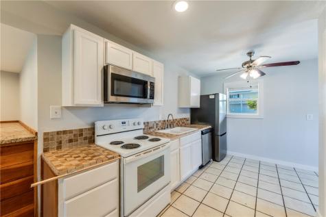 522 W Avenue C Port Aransas TX 78373