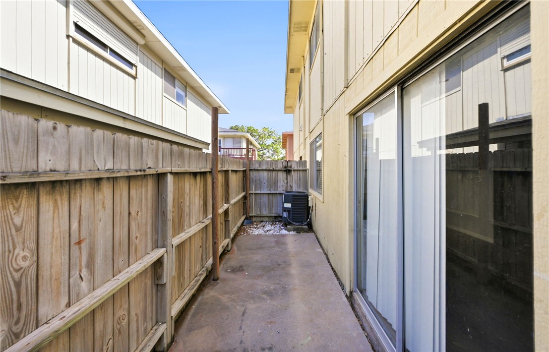 6133 Hidden Wood Corpus Christi TX 78412