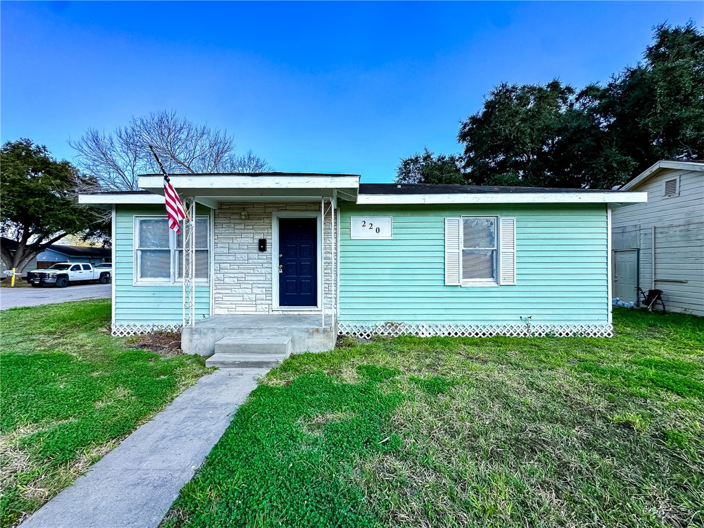 220 Fairview Drive Kingsville TX 78363