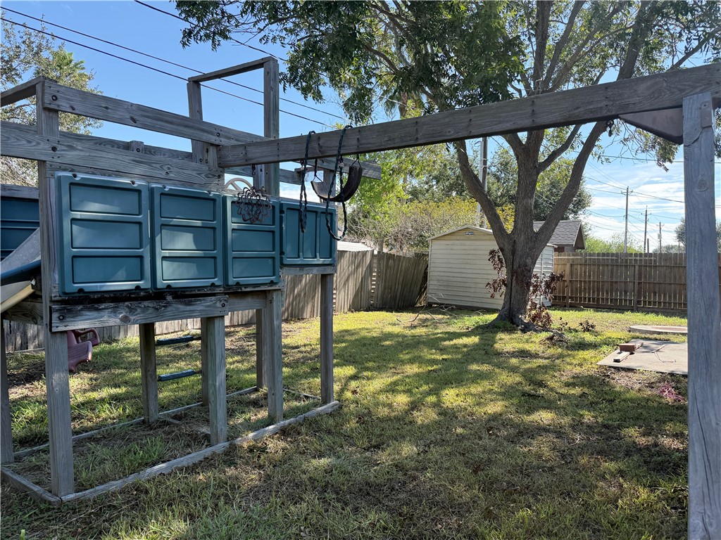 5018 Lethaby Drive Corpus Christi TX 78413