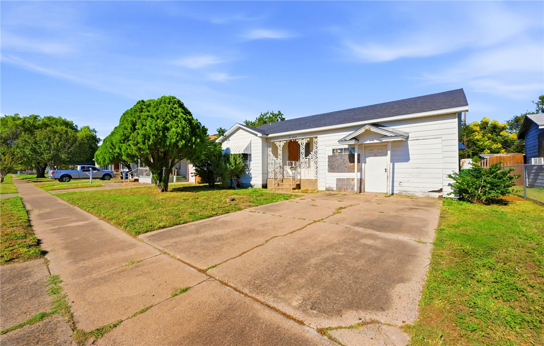 4305 Nesbitt Drive Corpus Christi TX 78415
