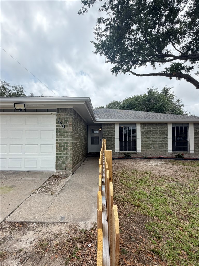 749 Alhambra Drive Corpus Christi TX 78418