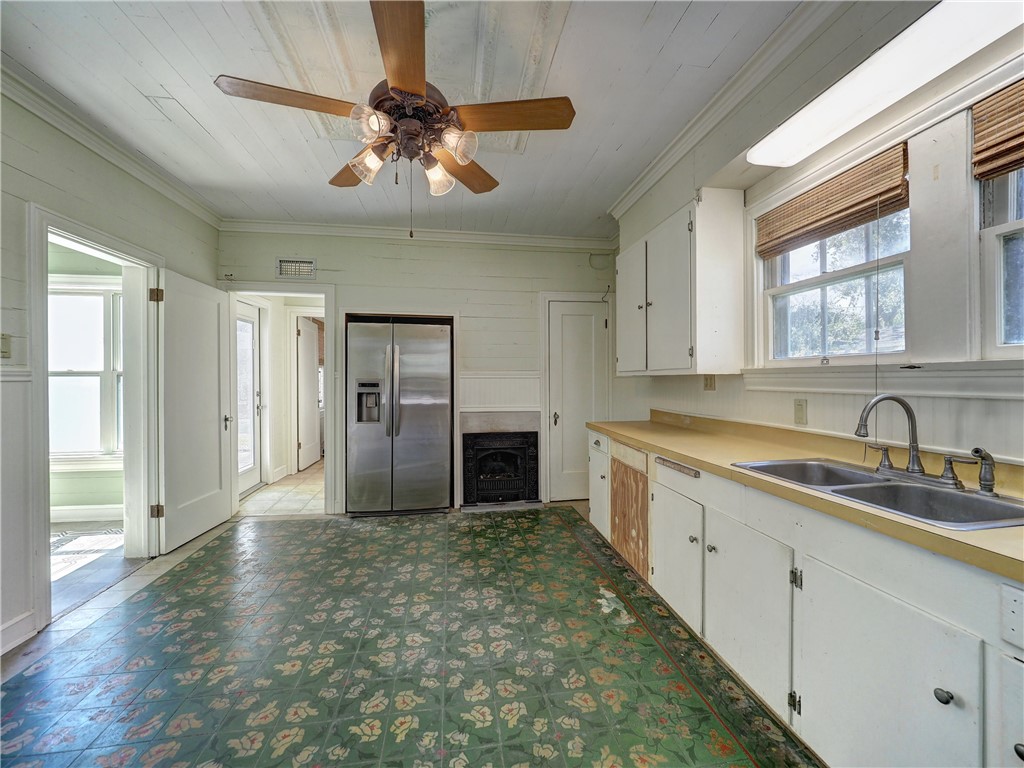 201 Del Mar Boulevard Corpus Christi TX 78404-1826