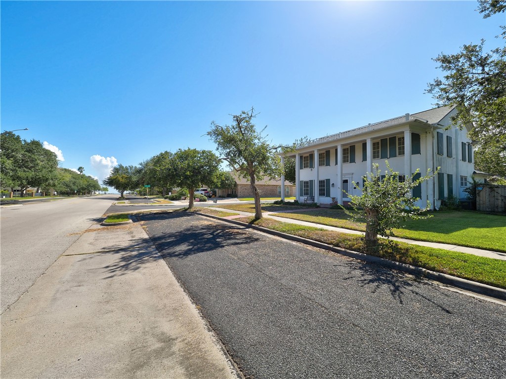 201 Del Mar Boulevard Corpus Christi TX 78404-1826