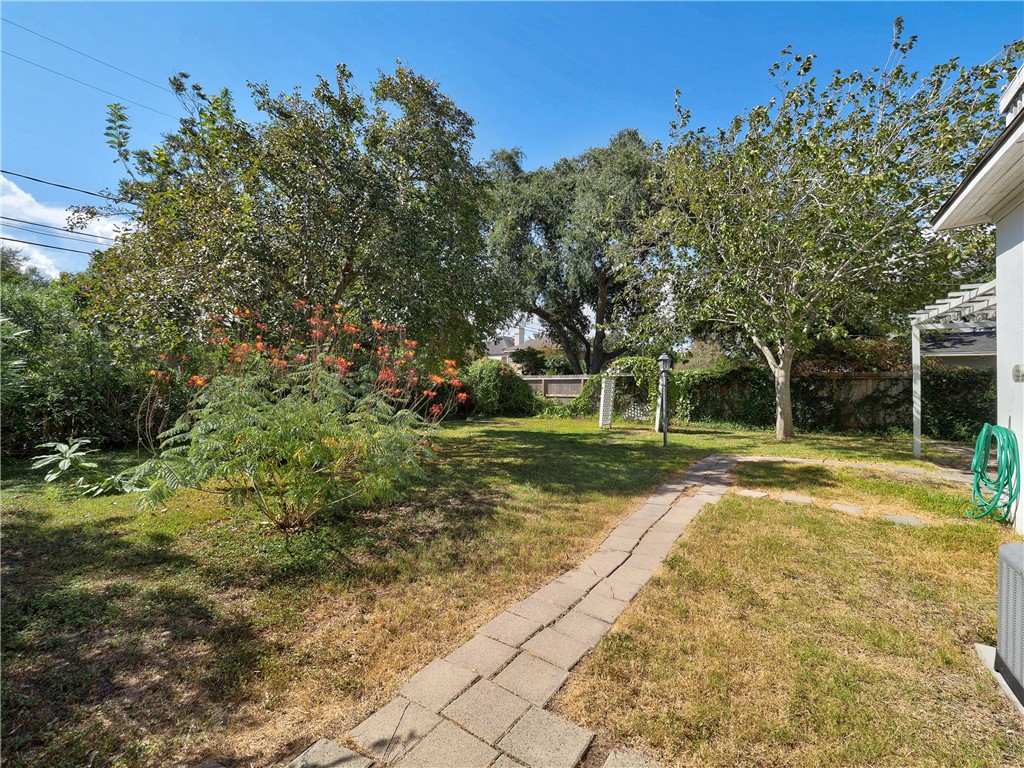 201 Del Mar Boulevard Corpus Christi TX 78404-1826