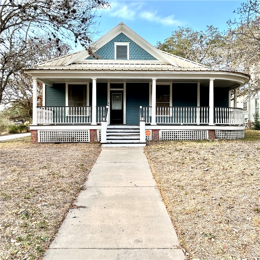 609 E Corpus Christi Street Beeville TX 78102
