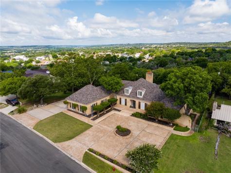418 N Coronado Drive Kerrville TX 78028