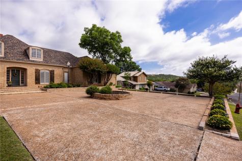 418 N Coronado Drive Kerrville TX 78028
