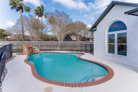 6402 Avignon Street Corpus Christi TX 78414
