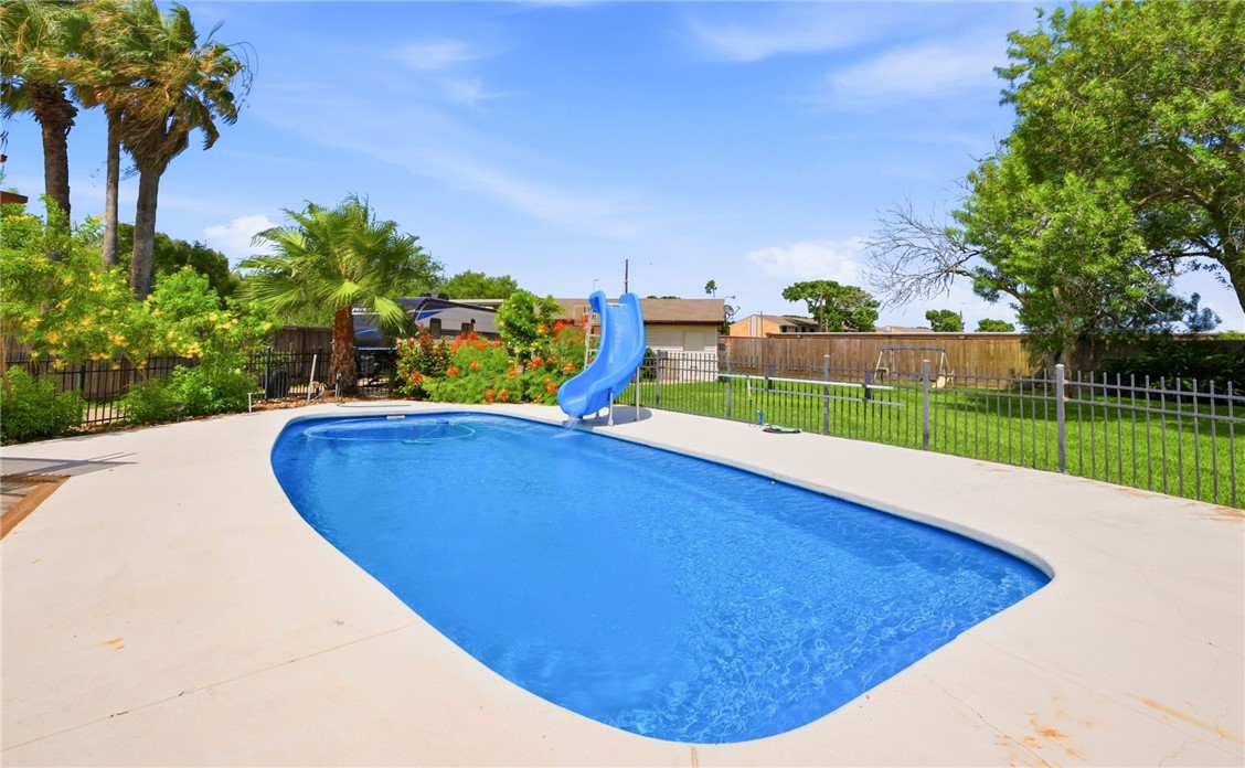 6996 Lovers Lane Corpus Christi TX 78412