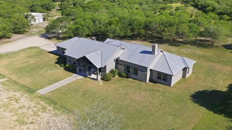 6137 Main Mathis TX 78368