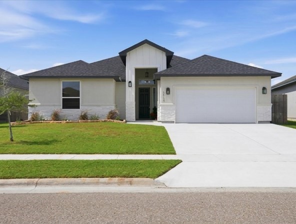 2113 Meandering Oaks Drive Corpus Christi TX 78418