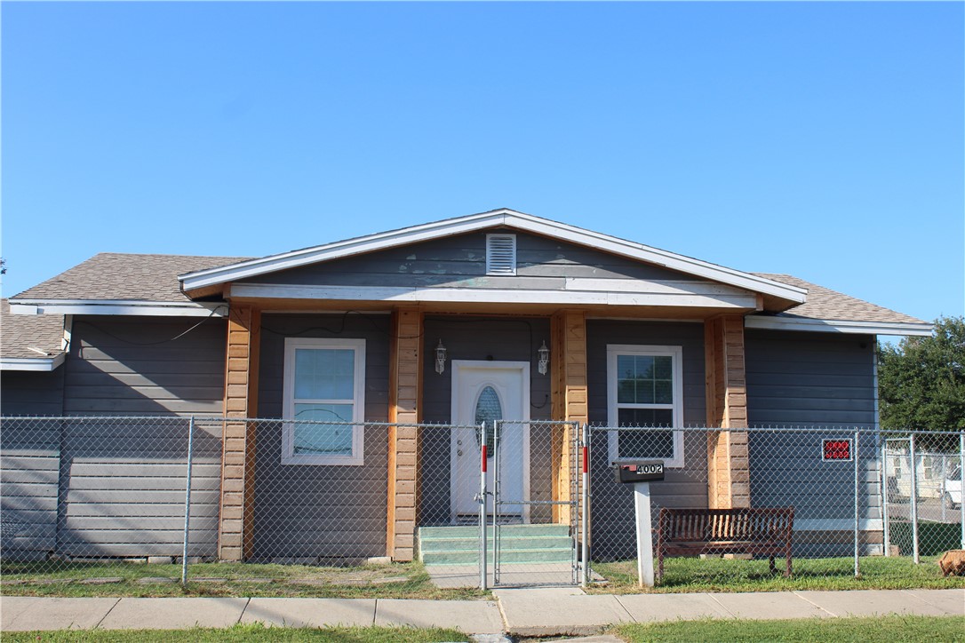 4002 Navajo Street Corpus Christi TX 78405