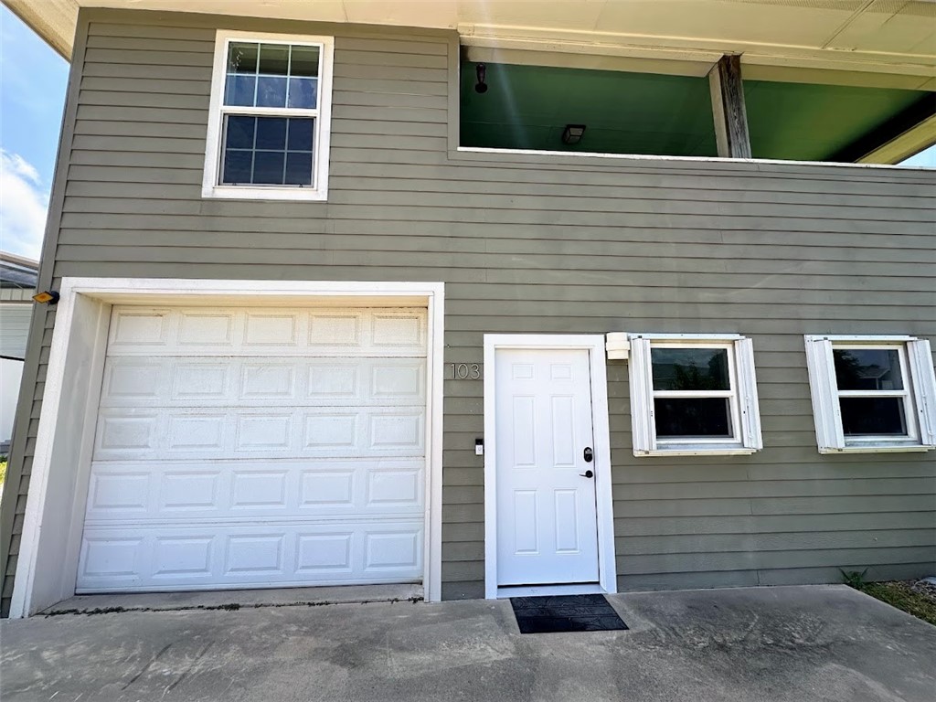 103 Palm Drive Rockport TX 78382